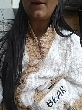 Manpreet kaur21 online show from December 26, 2024, 2:59 pm