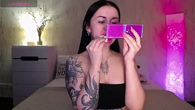 VioletCatt online show from March 15, 2025, 7:09 am