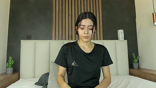 AmyPalmmer online show from March 13, 2025, 6:23 pm