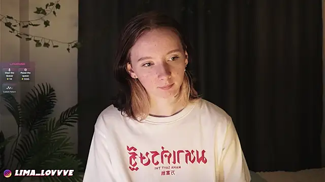 LimaLexxx online show from December 5, 2025, 6:04 pm