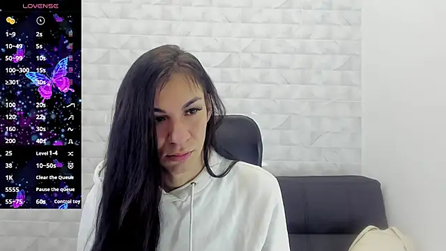 Mia thompson 19 online show from February 8, 2025, 7:27 pm