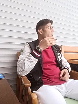 arenn1997 online show from November 12, 2025, 1:33 pm