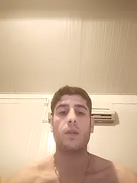 arenn1997 online show from November 23, 2025, 12:21 am