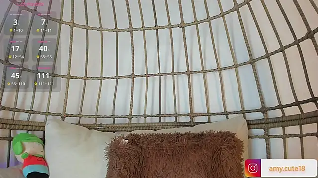 Snapshot of Amy-Skinny chatting on December 23, 2024, 4:22 am Amy-Skinny online show from December 23, 2024, 4:22 am