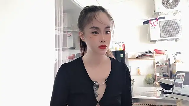 Snapshot of witch-39 chatting on October 9, 2025, 5:49 am witch-39 online show from October 9, 2025, 5:49 am