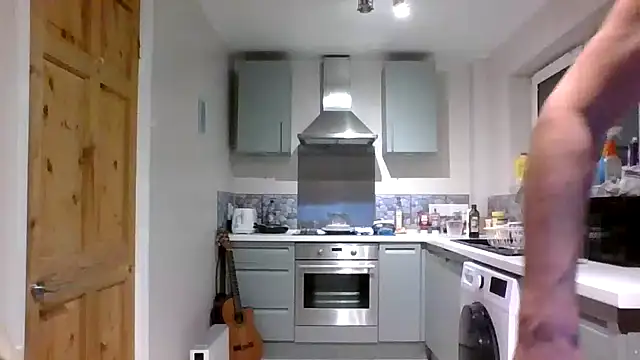 jimmybenido online show from November 5, 2025, 5:35 pm