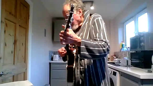 jimmybenido online show from March 4, 2026, 5:41 pm