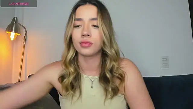 honeyann08 online show from February 10, 2025, 11:13 pm