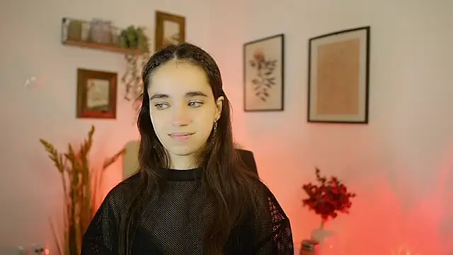 Gia Paige18 online show from September 17, 2025, 1:02 pm