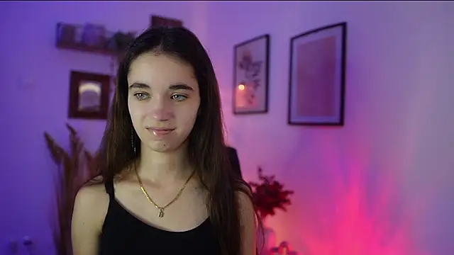 Gia Paige18 online show from November 7, 2025, 9:42 am