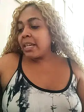 ELLA KELLY online show from January 13, 2026, 11:48 am