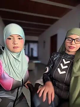 lalilamassu1 online show from February 26, 2026, 10:09 pm