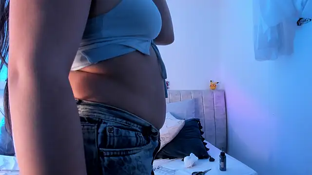 Kathia Morelli online show from February 24, 2025, 11:54 am