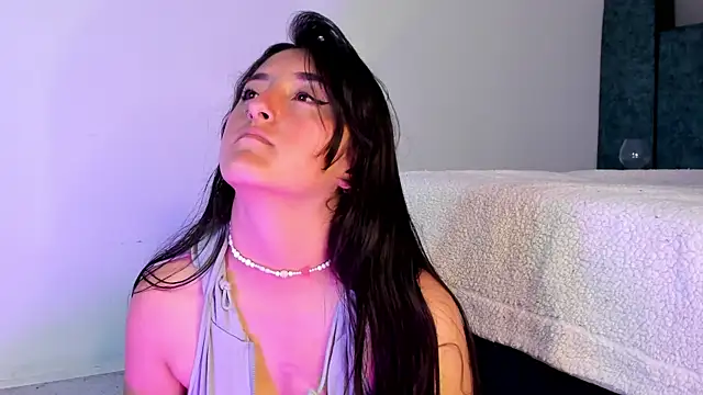 Kathia Morelli online show from March 17, 2025, 12:57 pm