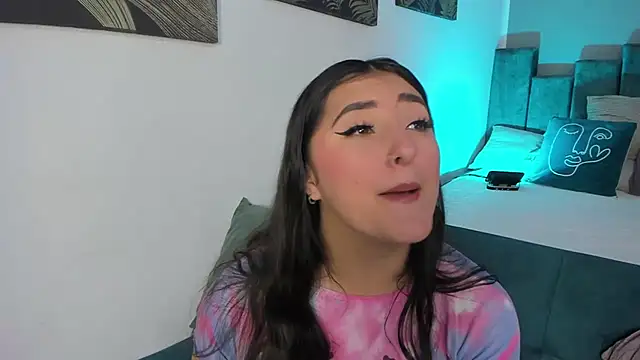 Kathia Morelli online show from September 19, 2025, 1:34 pm