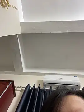 Louis Baby online show from February 27, 2025, 12:23 pm