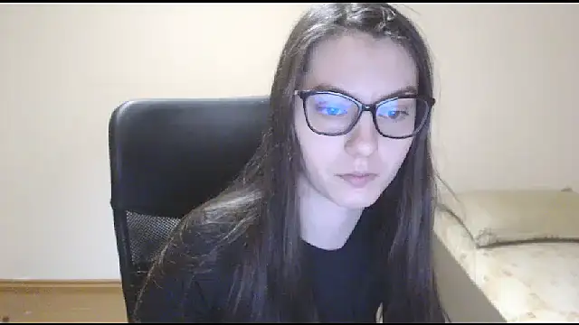 CuteJollie4U online show from March 22, 2025, 6:47 pm