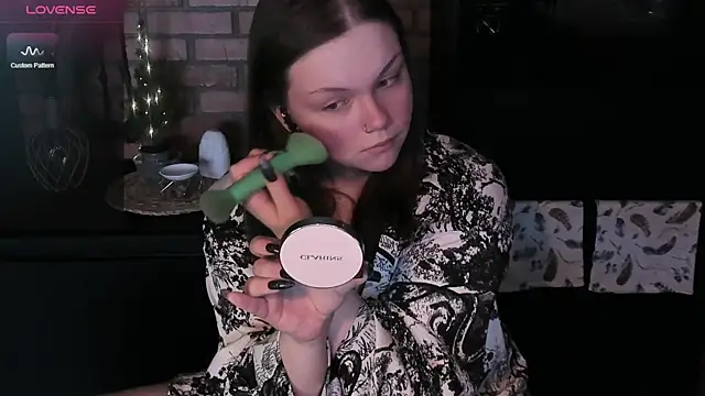 EvaBae online show from December 14, 2024, 8:13 am