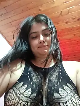 Snapshot of Stephania_18 chatting on February 22, 2025, 10:31 pm Stephania 18 online show from February 22, 2025, 10:31 pm