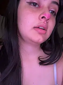 Snapshot of Stephania_18 chatting on March 10, 2025, 10:13 pm Stephania 18 online show from March 10, 2025, 10:13 pm