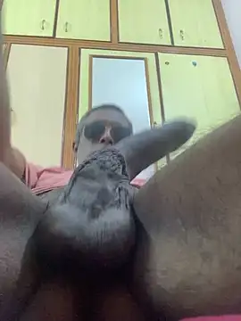 Lookin4Kinky Partner online show from November 27, 2025, 9:44 am