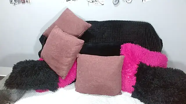 Snapshot of _SamanthaDoll_ chatting on February 25, 2026, 10:58 am SamanthaDoll online show from February 25, 2026, 10:58 am