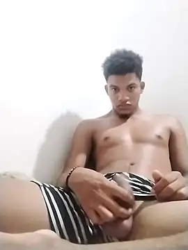 Snapshot of Gutierrez6383 chatting on March 4, 2025, 4:27 am Gutierrez6383 online show from March 4, 2025, 4:27 am