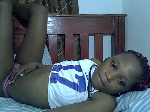 SpicyPetite online show from February 17, 2026, 5:37 am