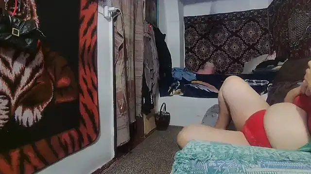 NataliiaRosa54 online show from September 29, 2025, 6:13 pm