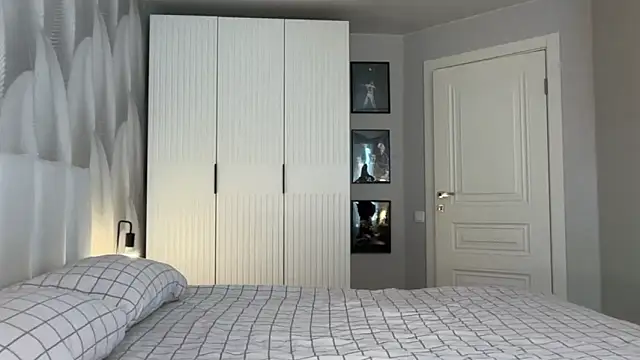 MiroslavaLime online show from April 7, 2026, 5:30 am