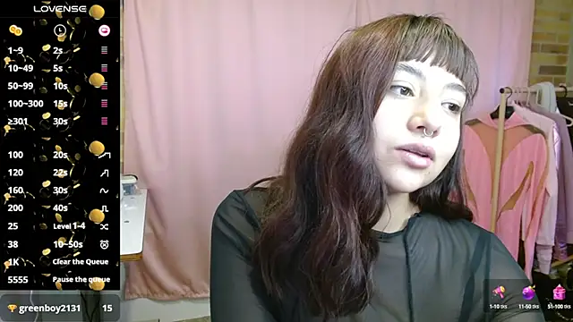 Snapshot of emitaa17228o chatting on December 8, 2024, 7:54 pm emitaa17228o online show from December 8, 2024, 7:54 pm