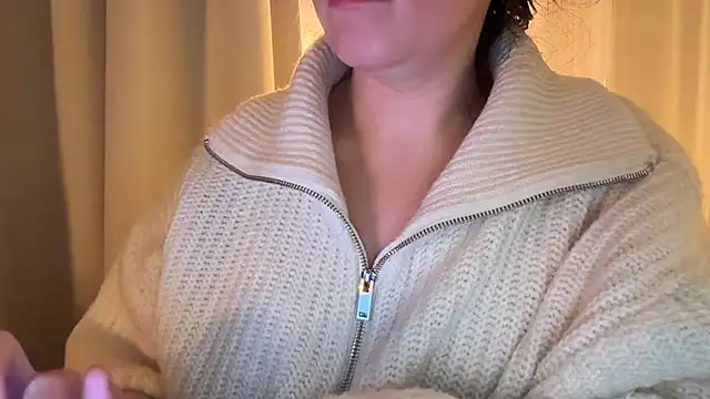 Sandysecret online show from December 15, 2025, 7:51 pm