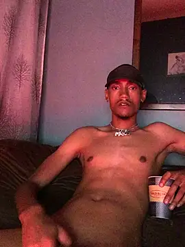 Snapshot of ZaddyBigDee chatting on March 10, 2025, 2:06 am ZaddyBigDee online show from March 10, 2025, 2:06 am