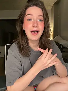 nerdynina online show from November 16, 2025, 12:38 am