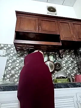    Erin    online show from September 11, 2025, 3:17 am