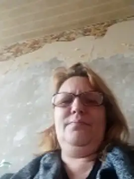 Forest-Lady online show from April 4, 2026, 1:19 pm