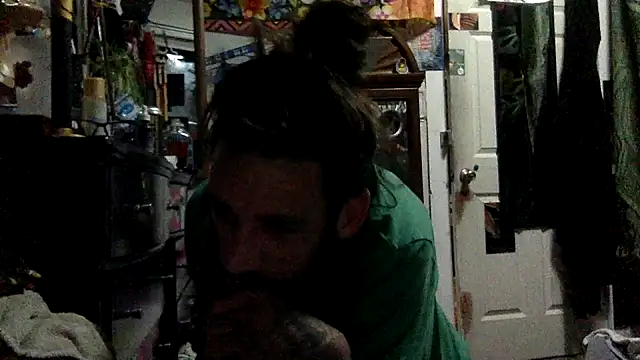 Snapshot of Robriguezxxx chatting on April 22, 2026, 5:43 am Robriguezxxx online show from April 22, 2026, 5:43 am