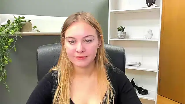 kitty valeria online show from January 12, 2025, 2:19 pm