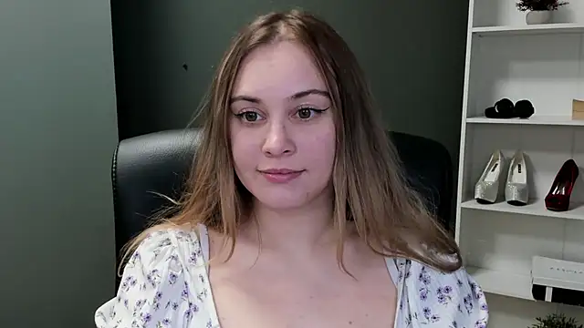 kitty valeria online show from March 8, 2026, 2:43 pm