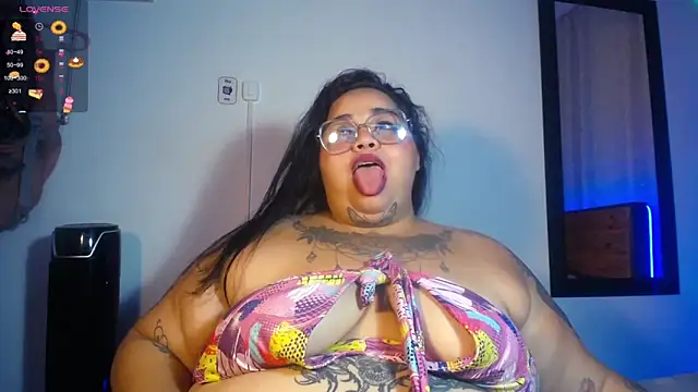 VeronikCuhubby online show from February 25, 2025, 11:11 pm