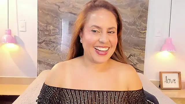 Snapshot of Alisson_zambrano chatting on September 22, 2025, 8:22 pm Alisson zambrano online show from September 22, 2025, 8:22 pm