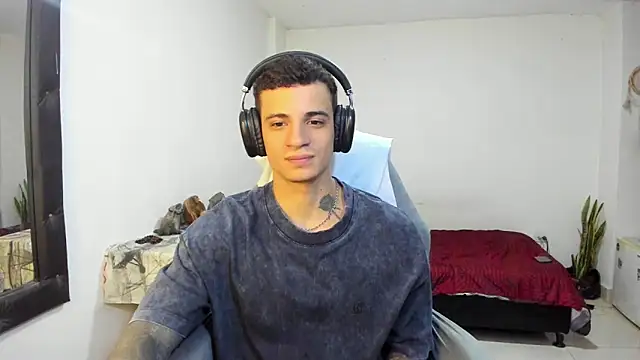 Snapshot of Balo_lovers chatting on December 5, 2025, 4:14 pm Balo lovers online show from December 5, 2025, 4:14 pm