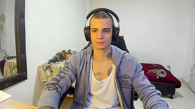 Snapshot of Balo_lovers chatting on January 9, 2026, 2:58 am Balo lovers online show from January 9, 2026, 2:58 am