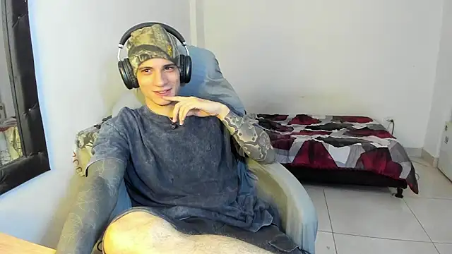 Snapshot of Balo_lovers chatting on February 6, 2026, 6:11 pm Balo lovers online show from February 6, 2026, 6:11 pm