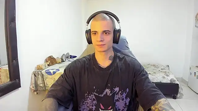 Snapshot of Balo_lovers chatting on March 13, 2026, 8:04 pm Balo lovers online show from March 13, 2026, 8:04 pm