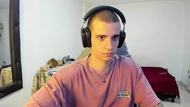 Snapshot of Balo_lovers chatting on March 20, 2026, 6:57 pm Balo lovers online show from March 20, 2026, 6:57 pm