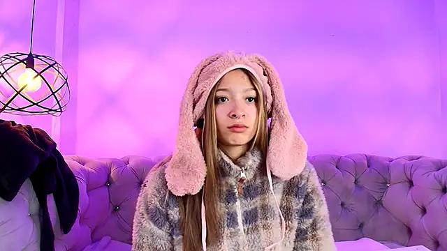 Victoria Adams14 online show from March 16, 2025, 11:27 am