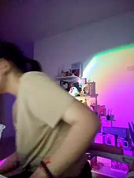 azumiichan online show from February 5, 2025, 1:58 am