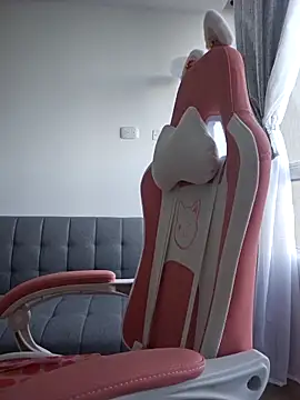 azumiichan online show from October 9, 2025, 1:20 pm