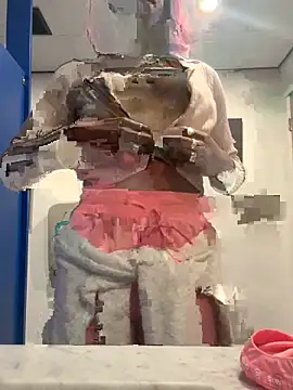 Snapshot of CamGirlLeanna chatting on February 13, 2025, 1:19 am CamGirlLeanna online show from February 13, 2025, 1:19 am